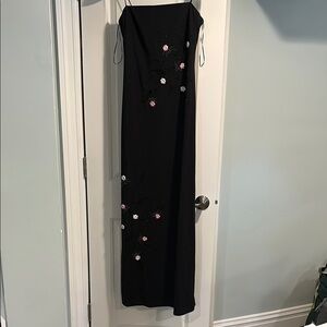 JS Boutique Elegant Black Floral Embroidered Dress